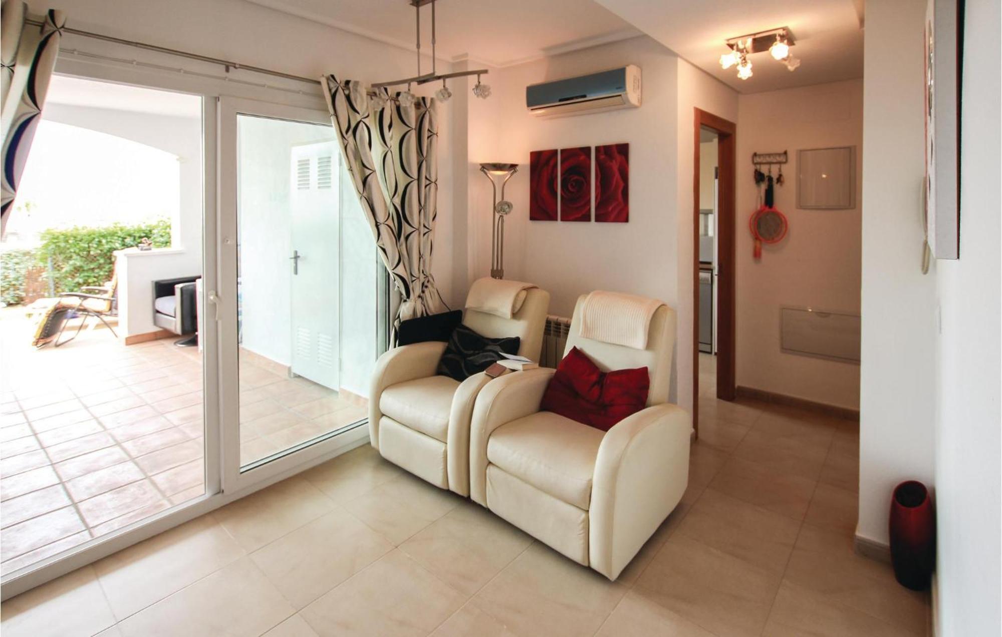 Awesome Apartment In Sucina With Wifi 외부 사진